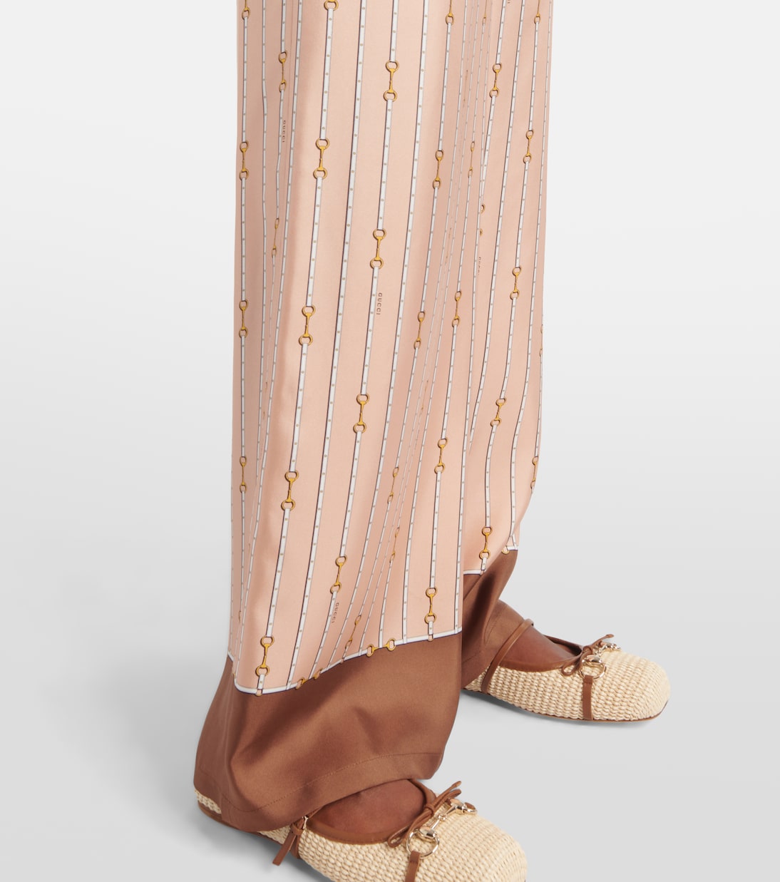 Pantalones palazzo de seda con Horsebit | Gucci