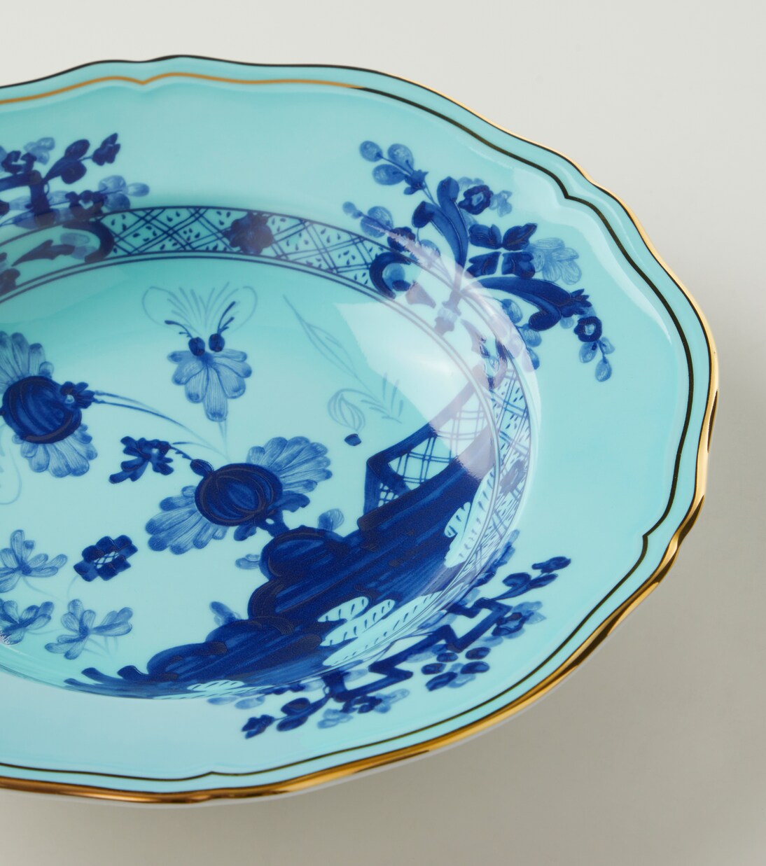 Plato hondo Oriente Italiano de porcelana | Ginori 1735