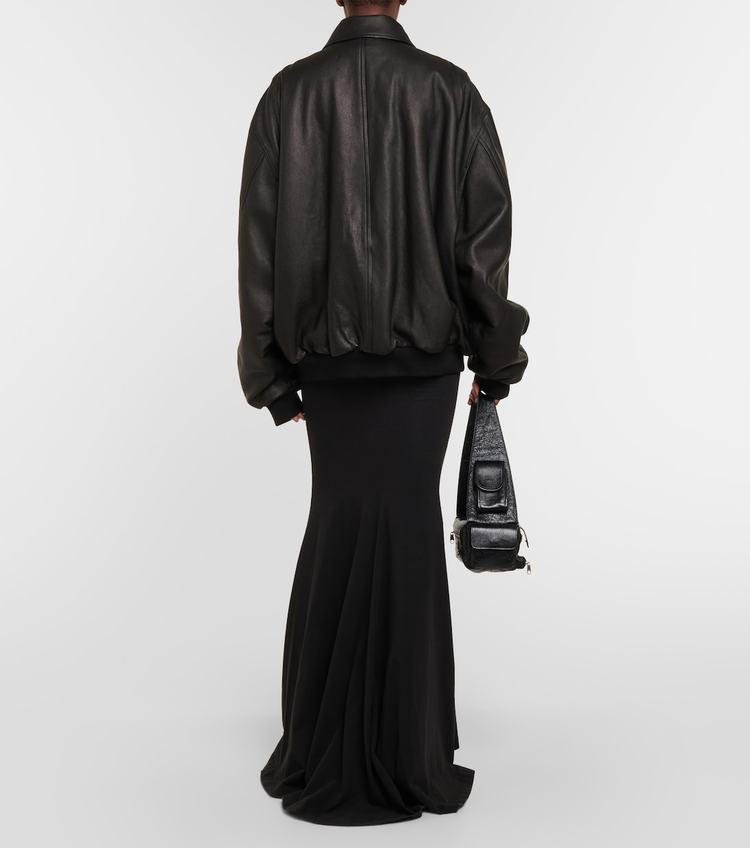 Chaqueta Bomber de Cuero Oversize Balenciaga para Jóvenes Modernos