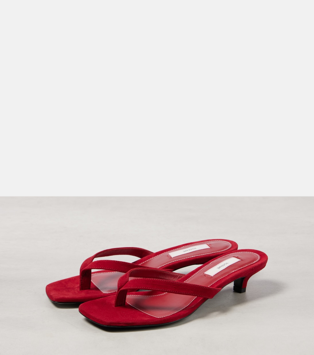 Sandali in Suede TOTEME per un look giovane e moderno