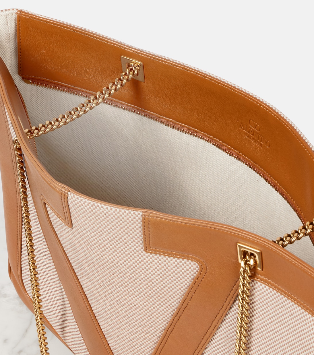 Viva Superstar Large canvas tote bag | Valentino Garavani