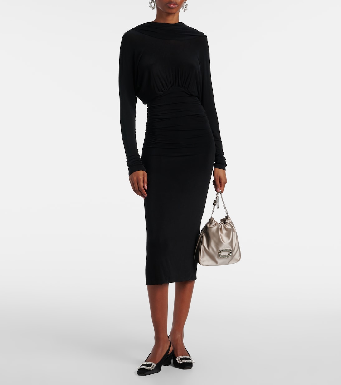 حقيبة دلو Pilgrim Mini من الساتان مع تزيين | Roger Vivier