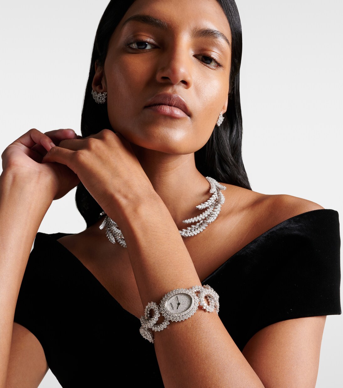 Orologio YEPREM Y-Momento in oro bianco 18kt con diamanti, design giovane e moderno