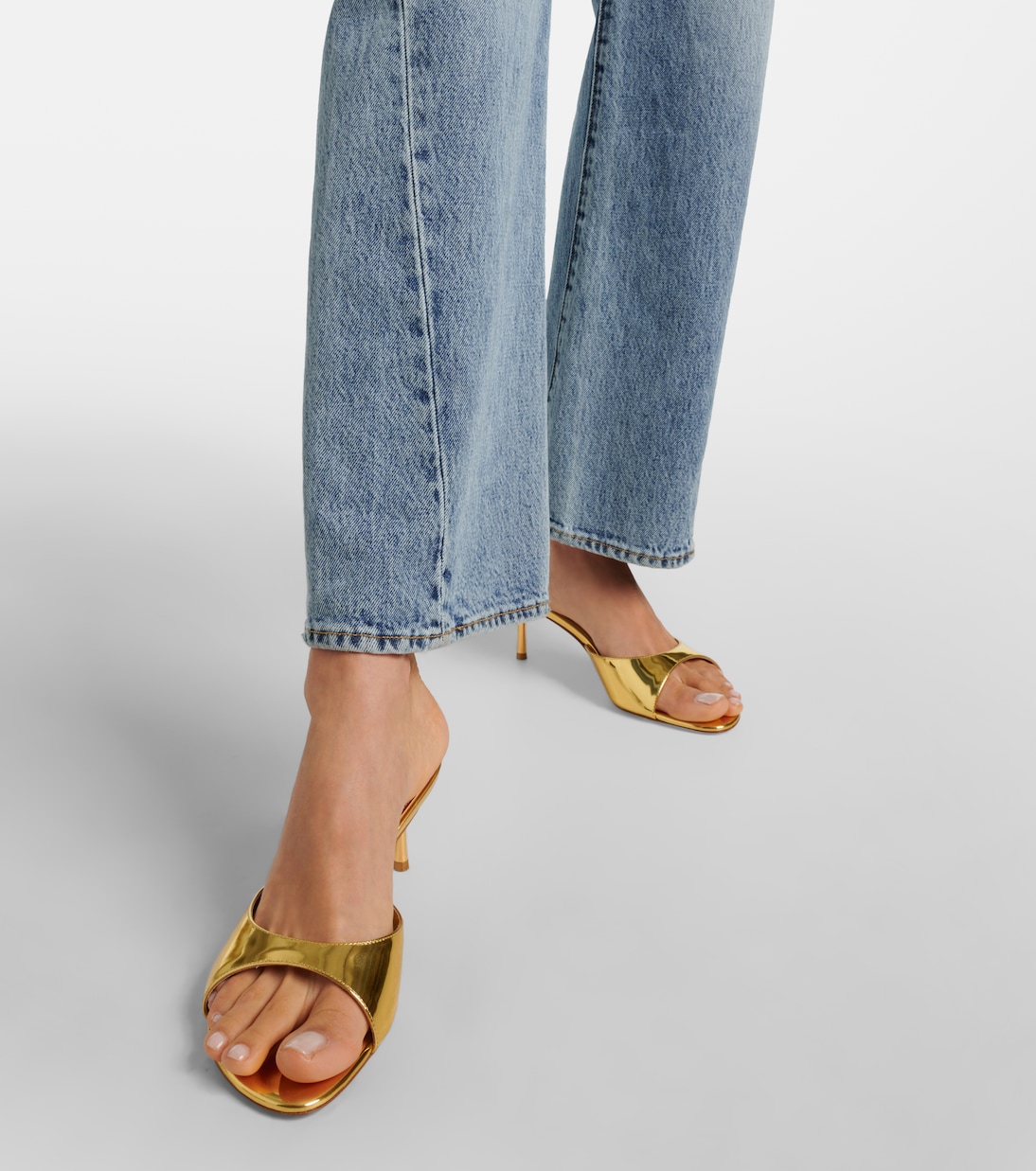 Mules Jeanne 60 en cuir métallisé | Amina Muaddi