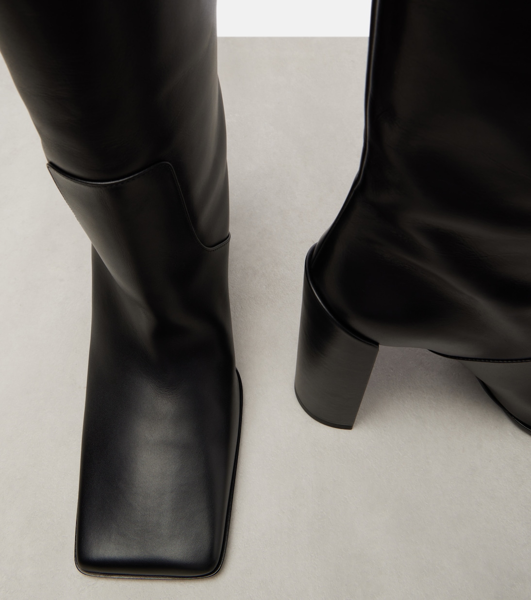 90 leather over-the-knee boots | Alaïa