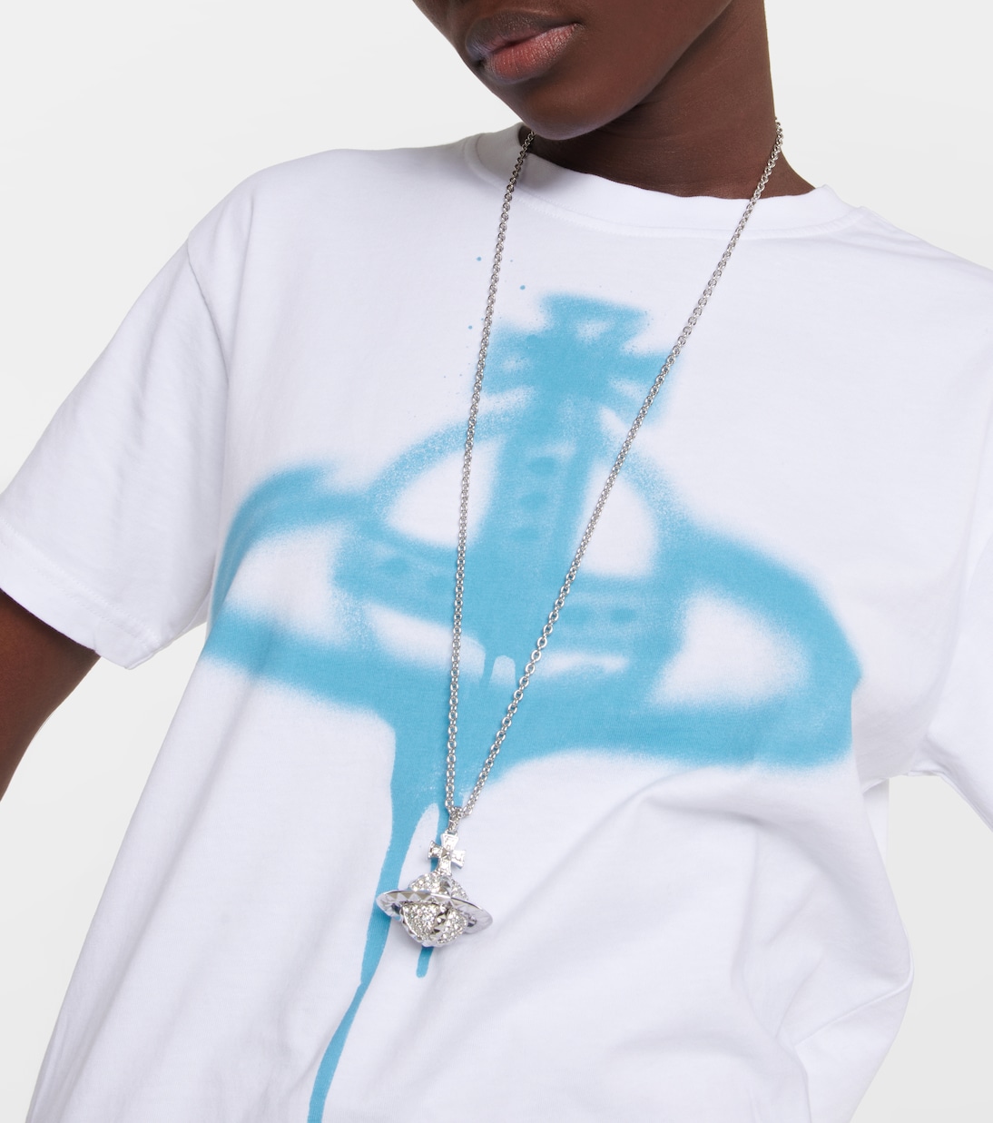 Collana con pendente VIVIENNE WESTWOOD per uno stile giovane e audace