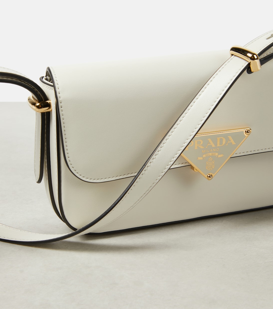 Borsa a tracolla in pelle con logo | Prada