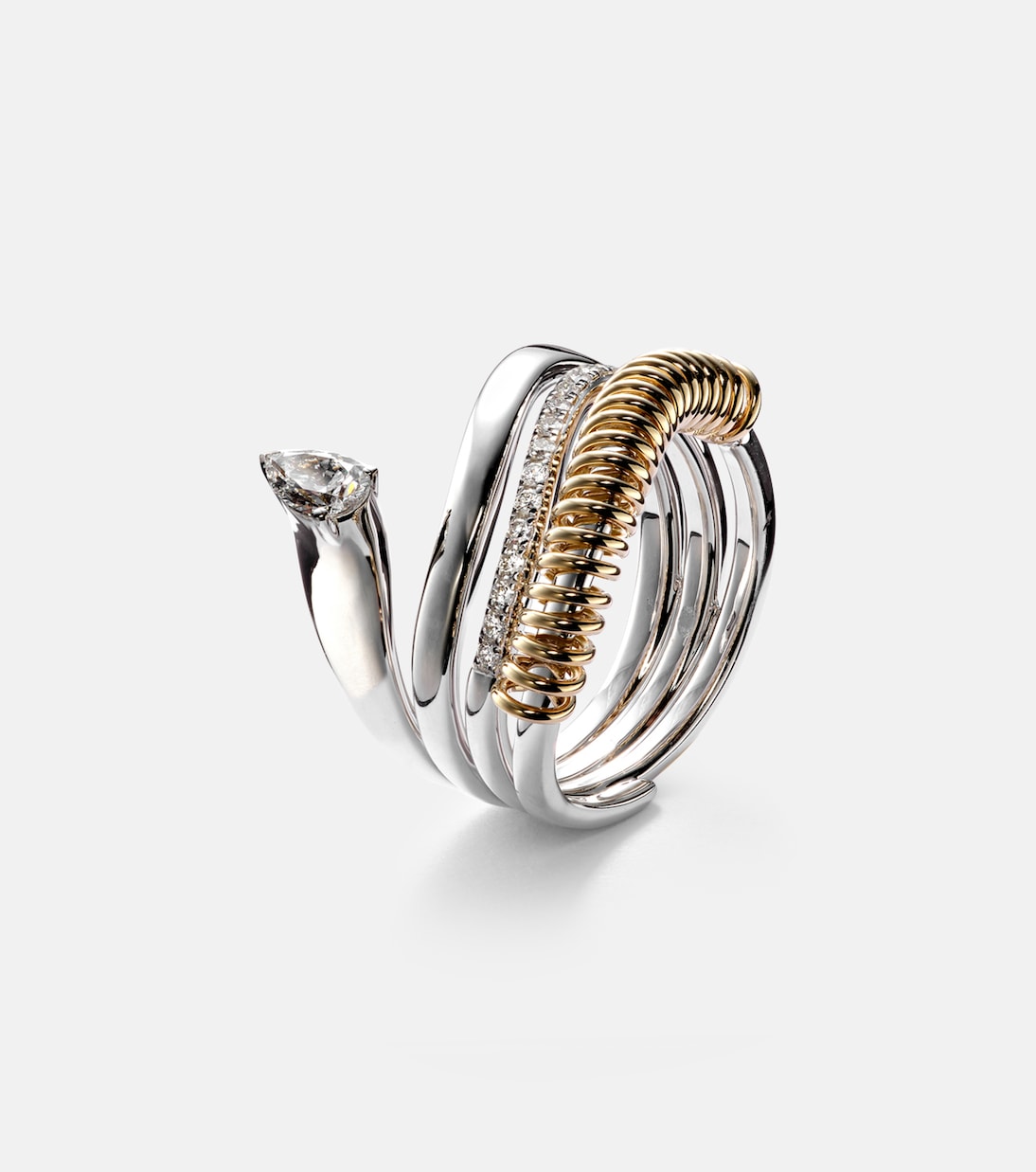 Anello in oro 18kt con diamanti RAINBOW K vs Pear per giovani trendy