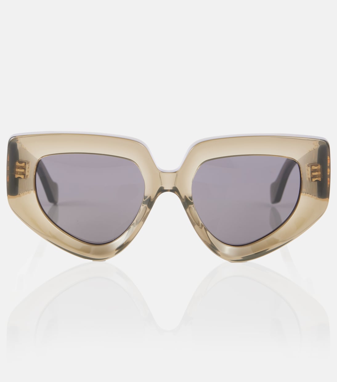 Occhiali da sole LOEWE Anagram con montatura a gatto per uno stile giovane e trendy