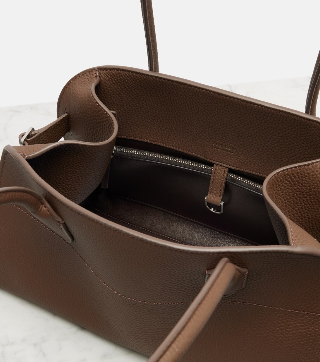 Schultertasche Margaux aus Leder | The Row