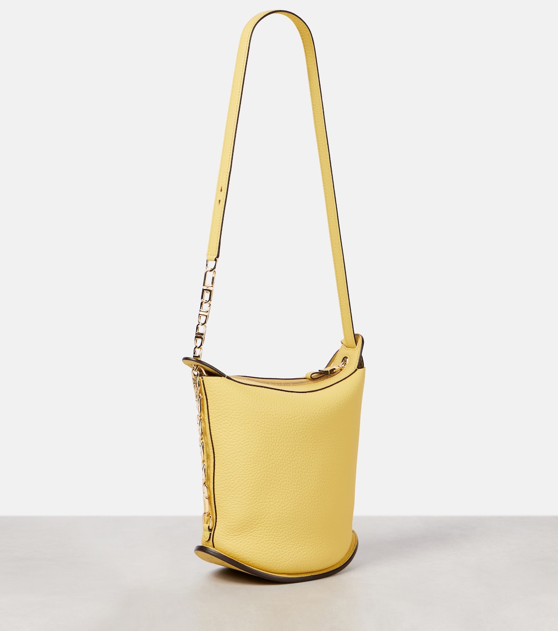 Schultertasche Pin Twist aus Leder | Delvaux