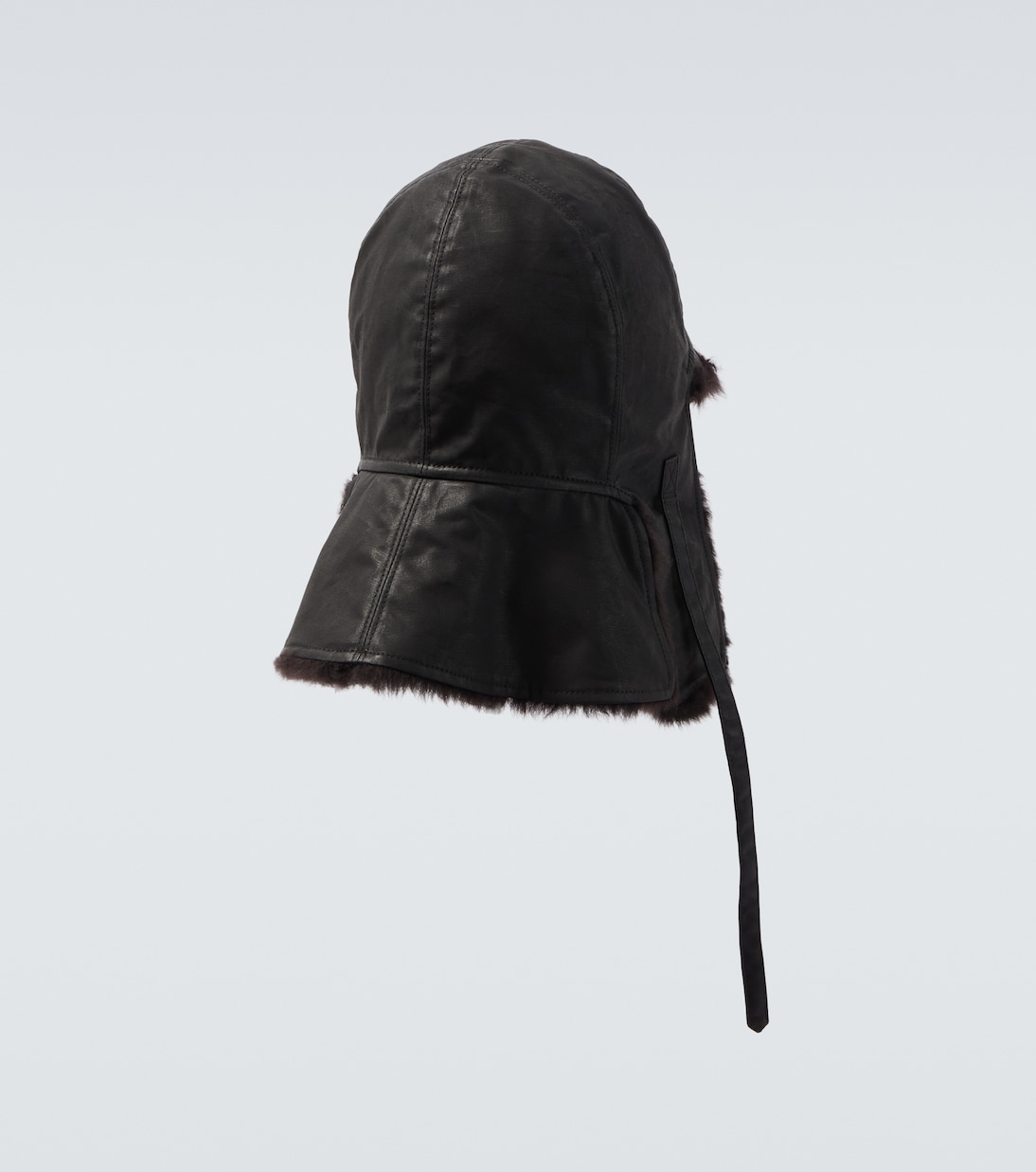 Coated reversible cotton canvas and shearling hat | Lemaire