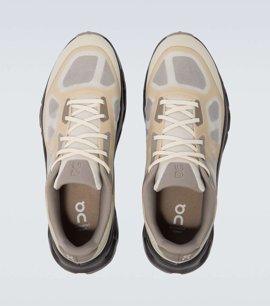 Cloudtilt Remix running shoes | On