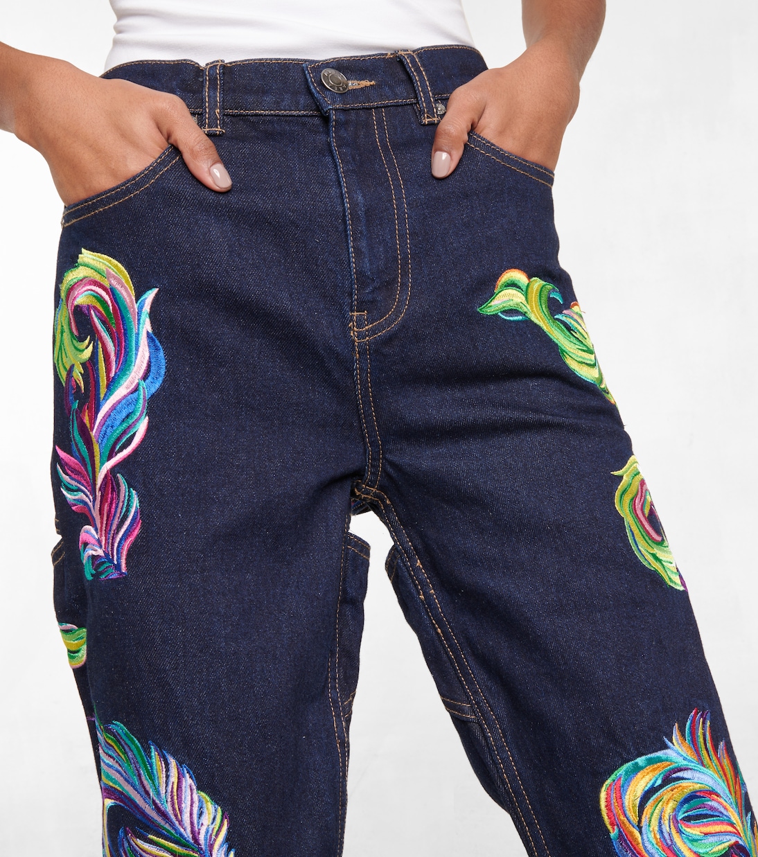 Jeans regular a vita alta con ricamo | Area