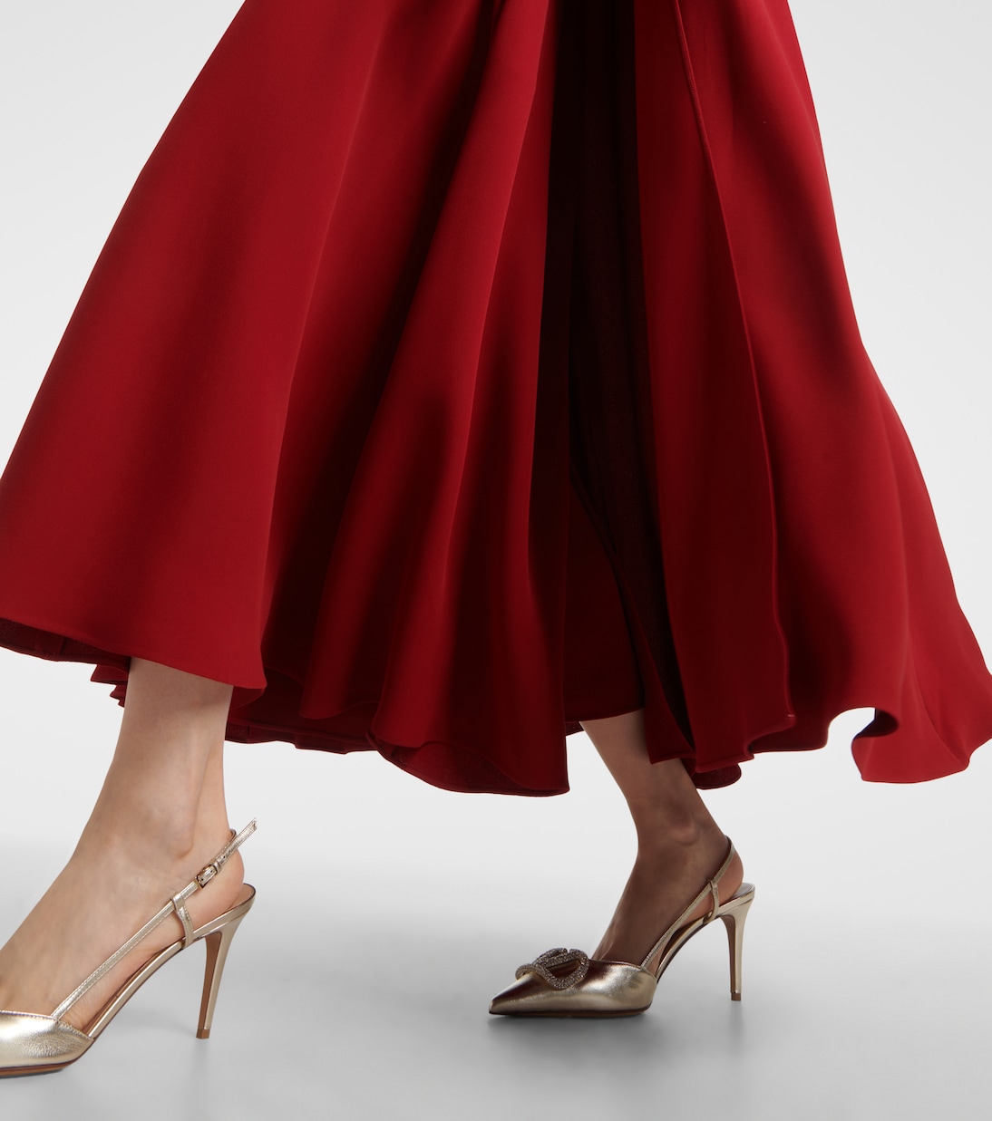Abito lungo in seta cady couture con mantella | Valentino