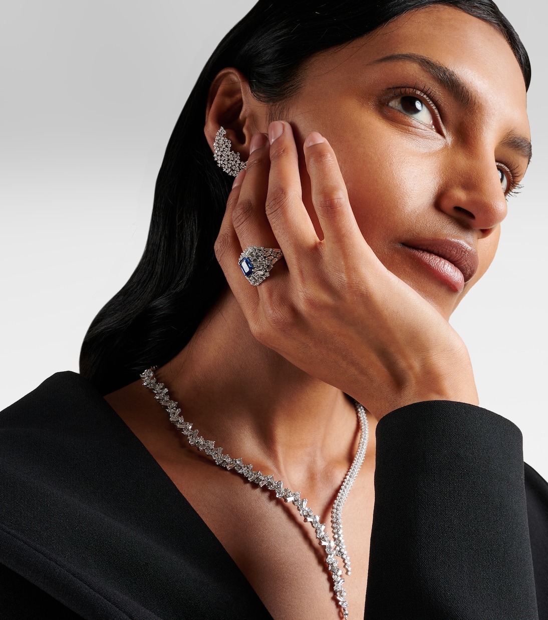 Bague en or blanc 18 ct, saphir et diamants | Suzanne Kalan