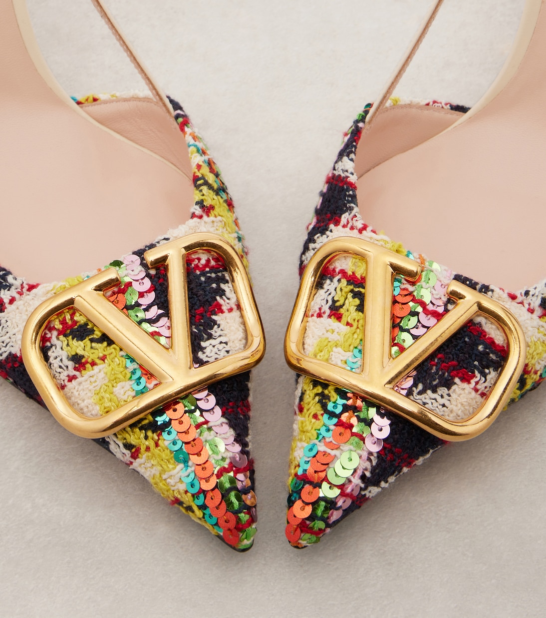 Pumps slingback VLogo 80 in tweed con pailettes | Valentino Garavani