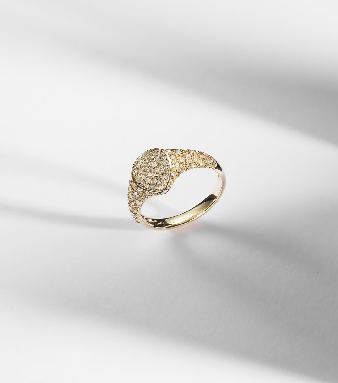 Mini 9kt gold ring with diamonds | Yvonne Léon