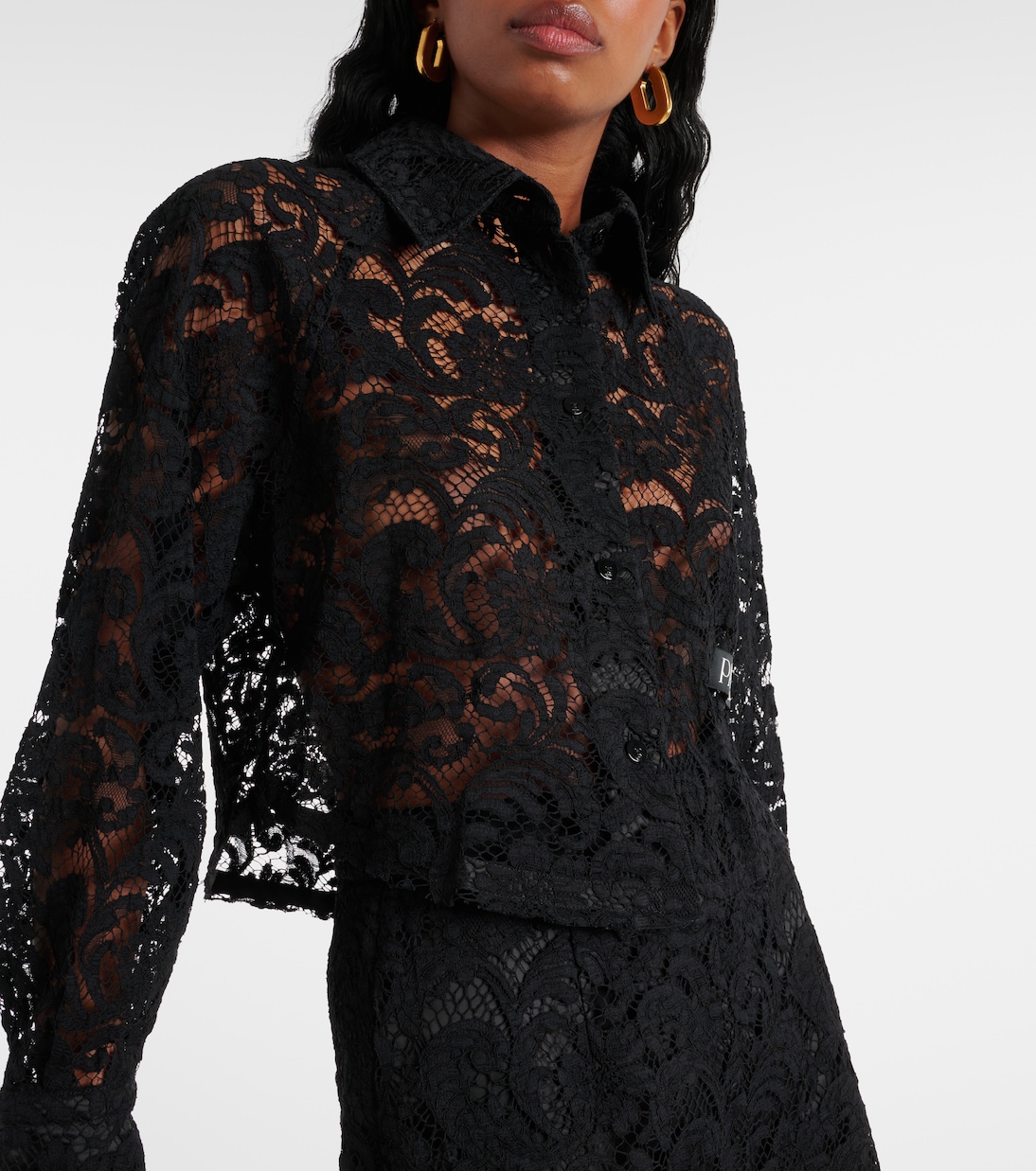Blouse raccourcie en dentelle | Patou