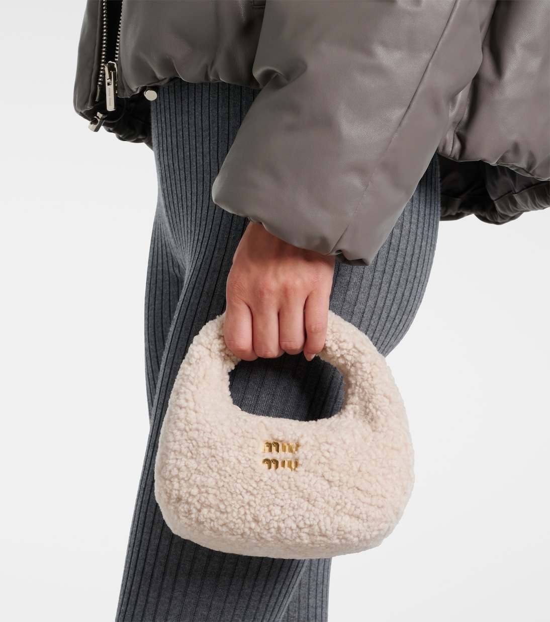 Borsa a spalla Wander Mini in shearling | Miu Miu