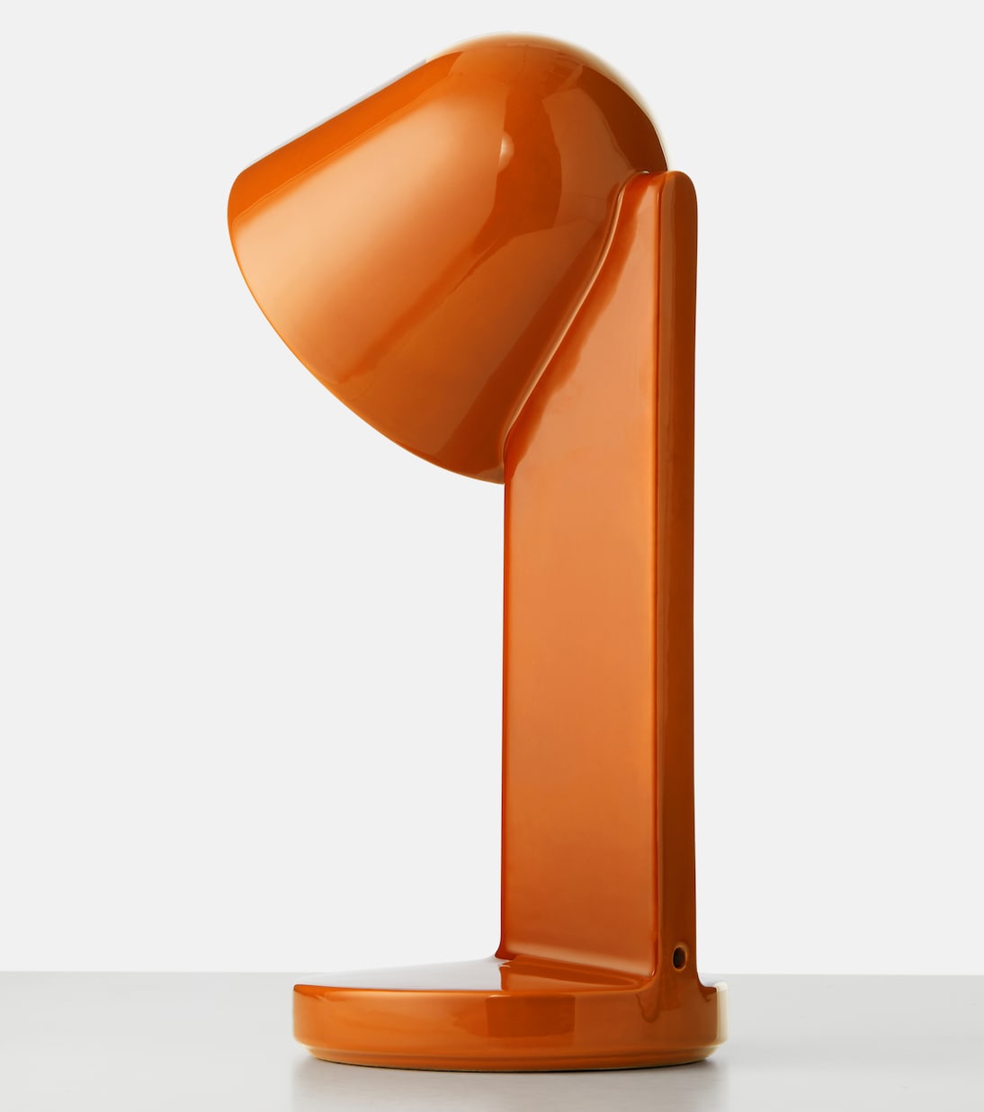 Lámpara de mesa Céramique Down por Ronan Bouroullec, echufe EU | Flos