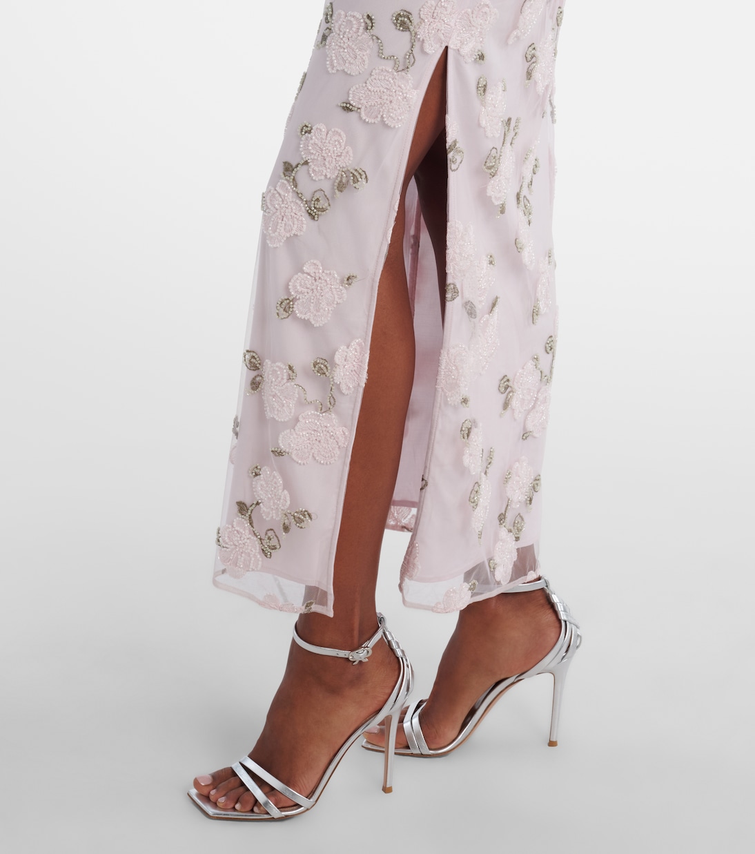 Vestido midi con cuello halter bordado | Rotate