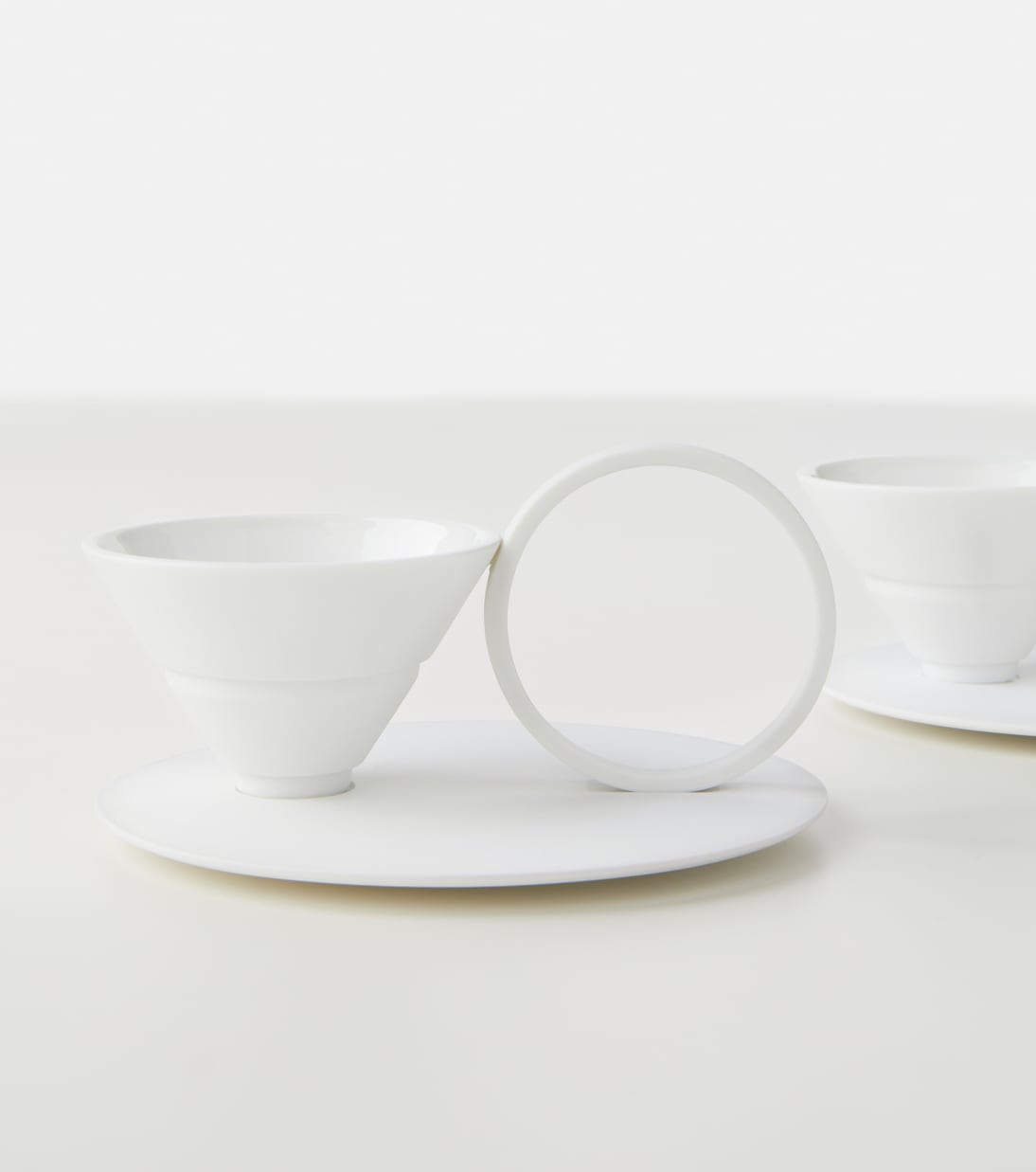 Circle set of 2 coffee cups and saucers by Alessandra Facchinetti | Editions Milano