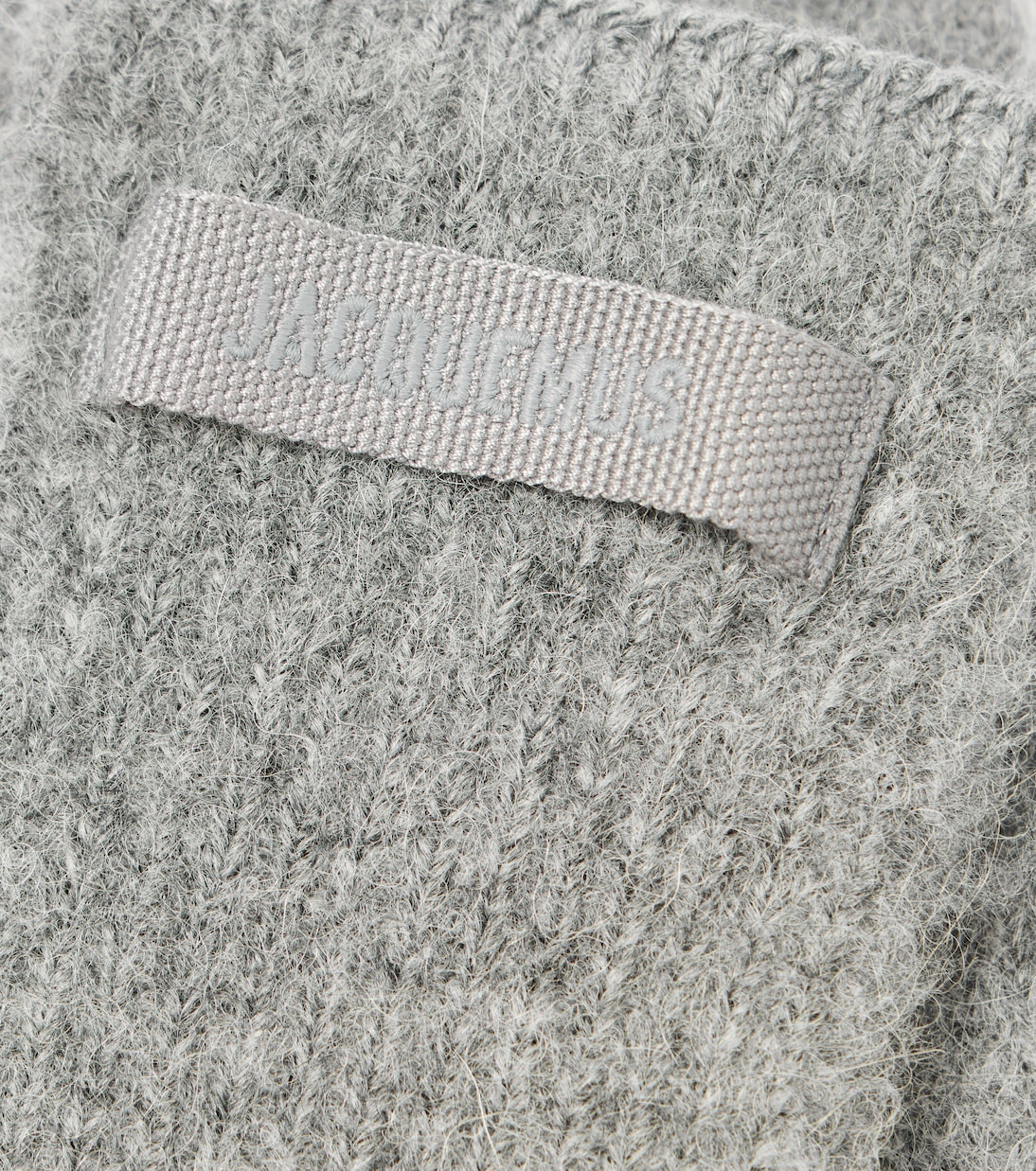 Guanti Jacquemus in lana mista con texture Gros Grain per uno stile giovane e raffinato