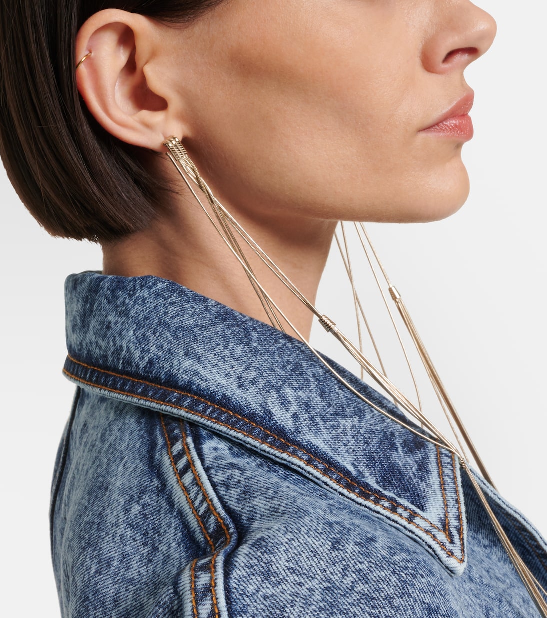 Gioielli ALAÏA: Collana e Orecchini con Catena Moderna per Giovani Stilisti