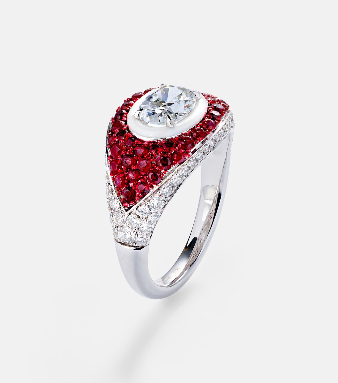 18kt white gold pinky ring with diamonds and rubies | Kamyen
