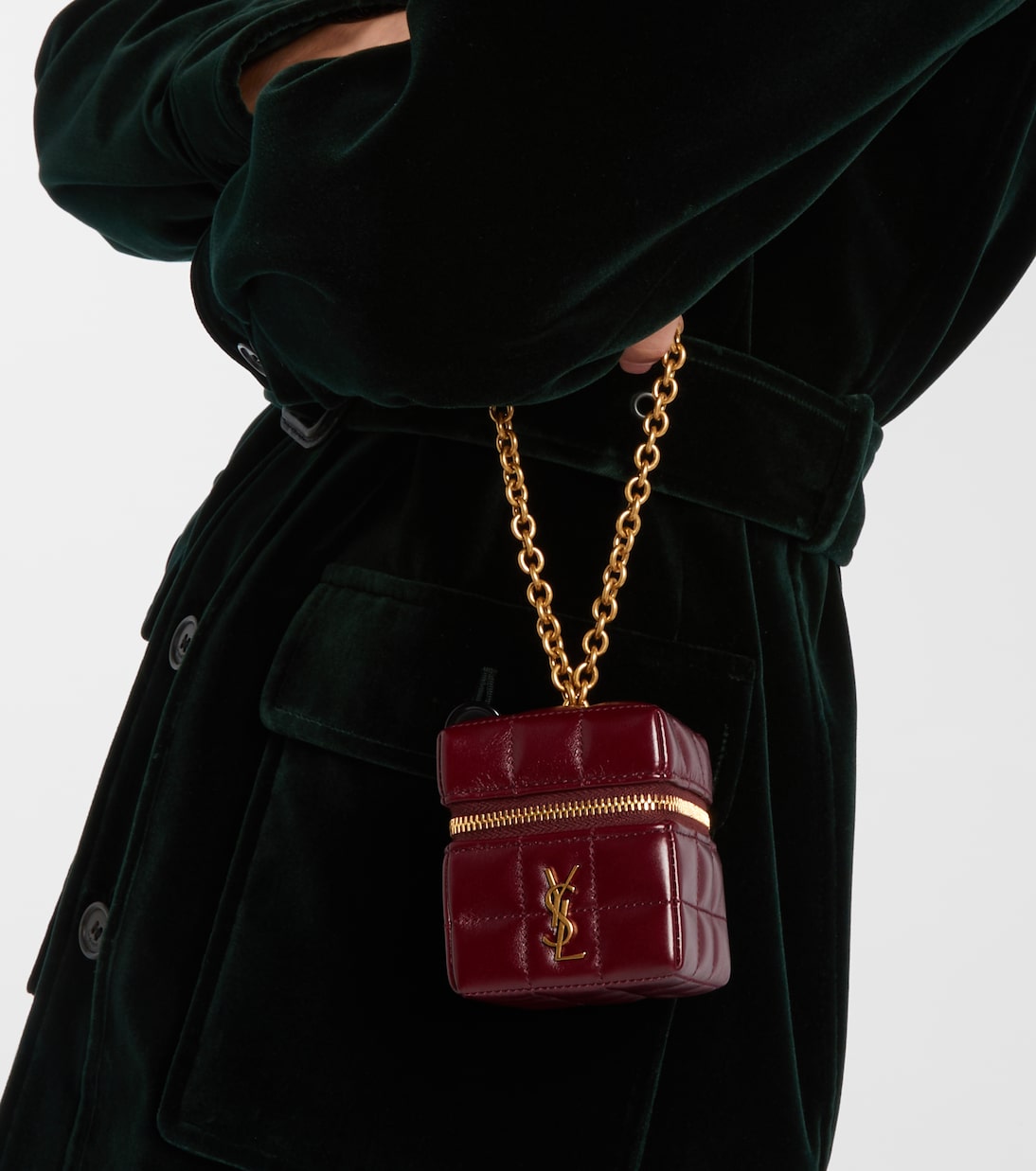 Cassandre Mini leather pouch on chain | Saint Laurent