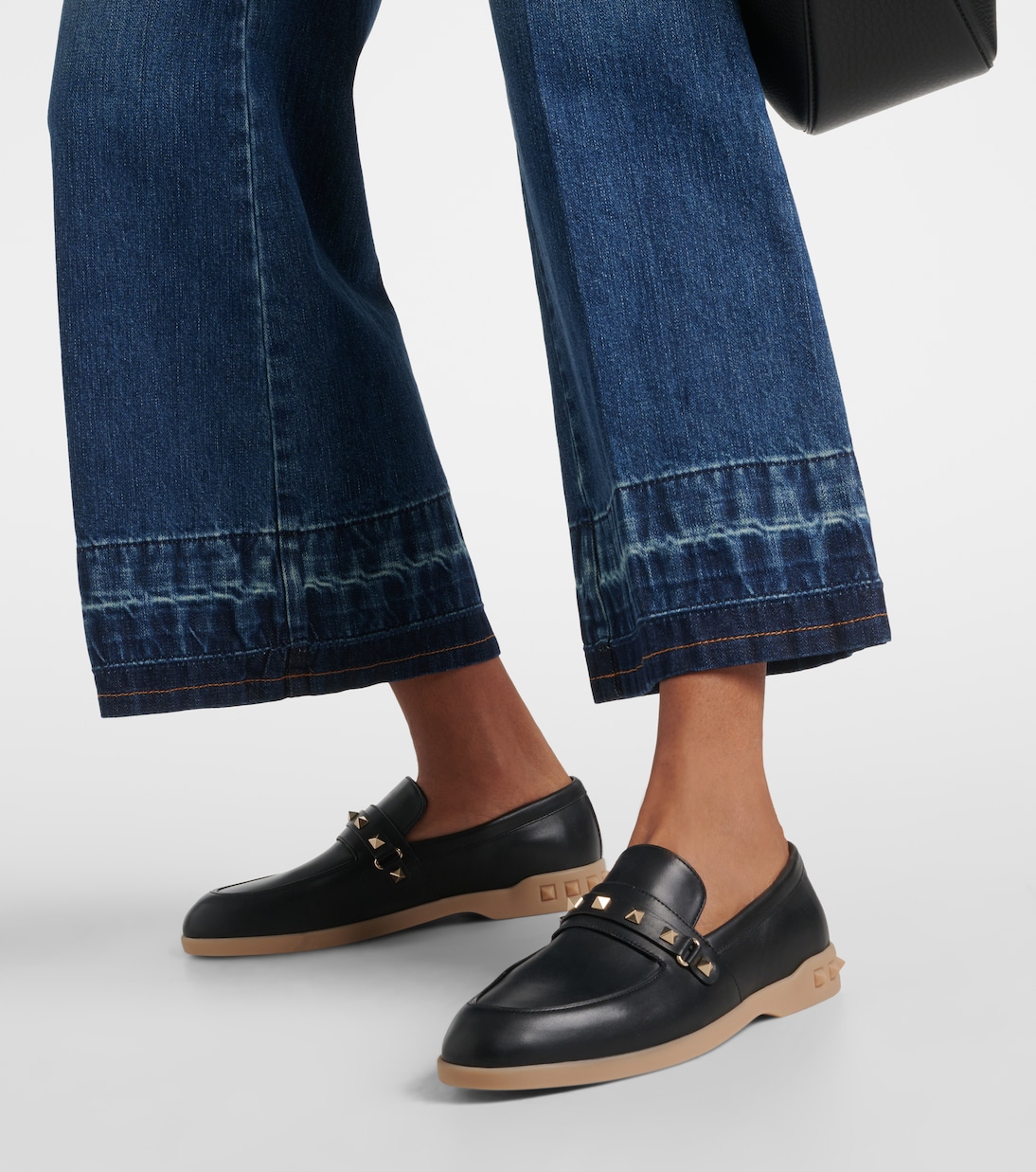 Leisure Flows leather loafers in black - Valentino Garavani