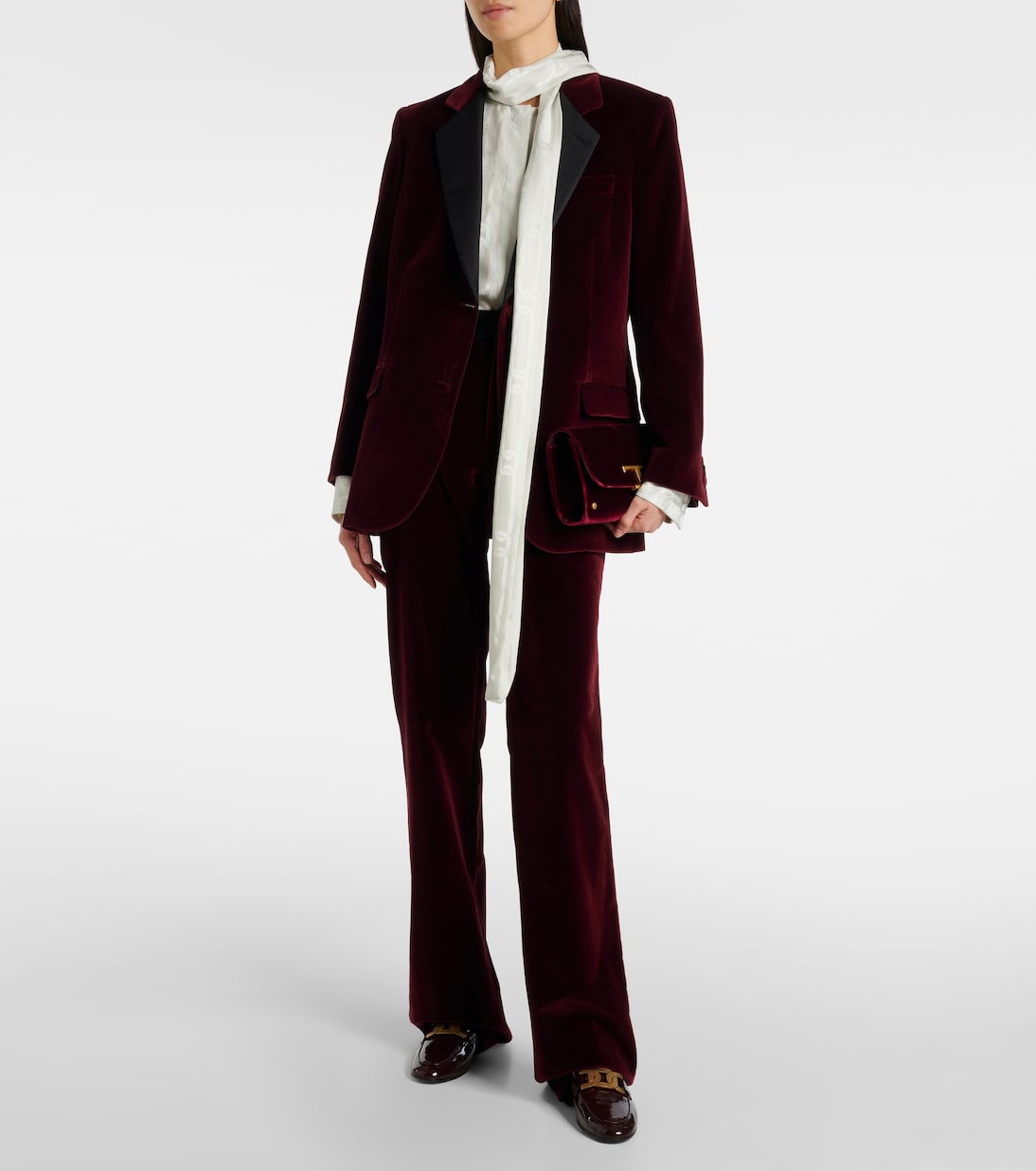 T Timeless Small velvet wallet on chain | Tod's