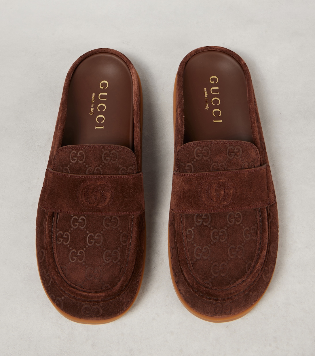 Scarpe basche GG in suede di GUCCI per uno stile giovane e moderno