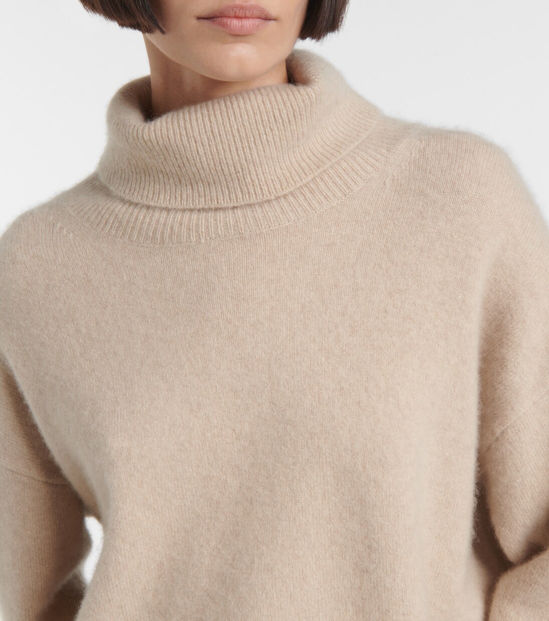Cashmere turtleneck sweater | Joseph