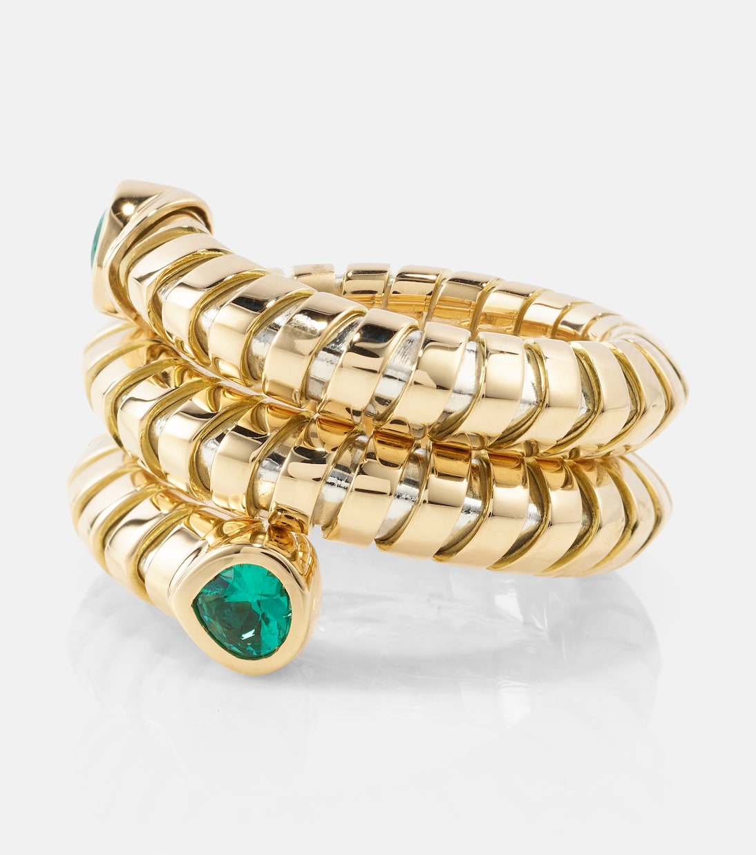 Anello in oro 18kt MARINA B Trisola con smeraldi, gioiello chic per giovani trendsetter