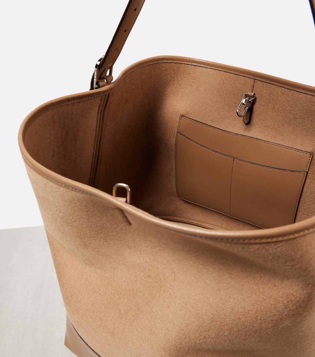 Borsa Belted in lana e pelle | Toteme