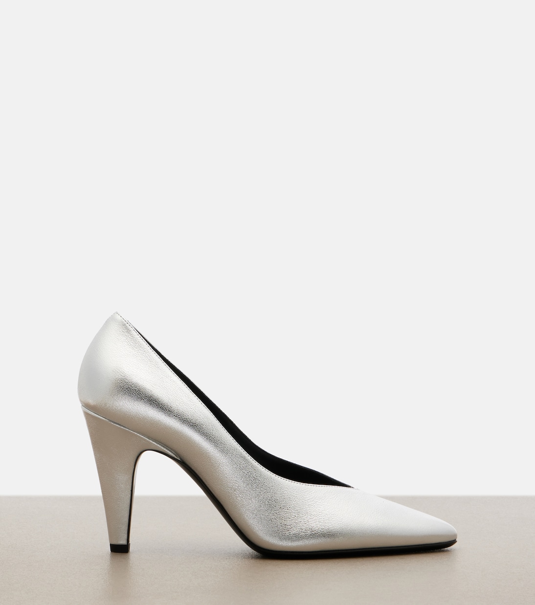 Pumps aus Metallic-Leder | Alaïa