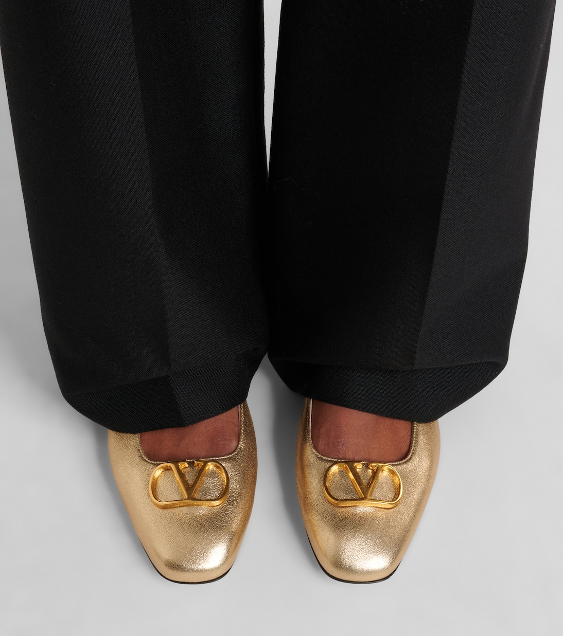 VLogo metallic leather ballet flats | Valentino Garavani