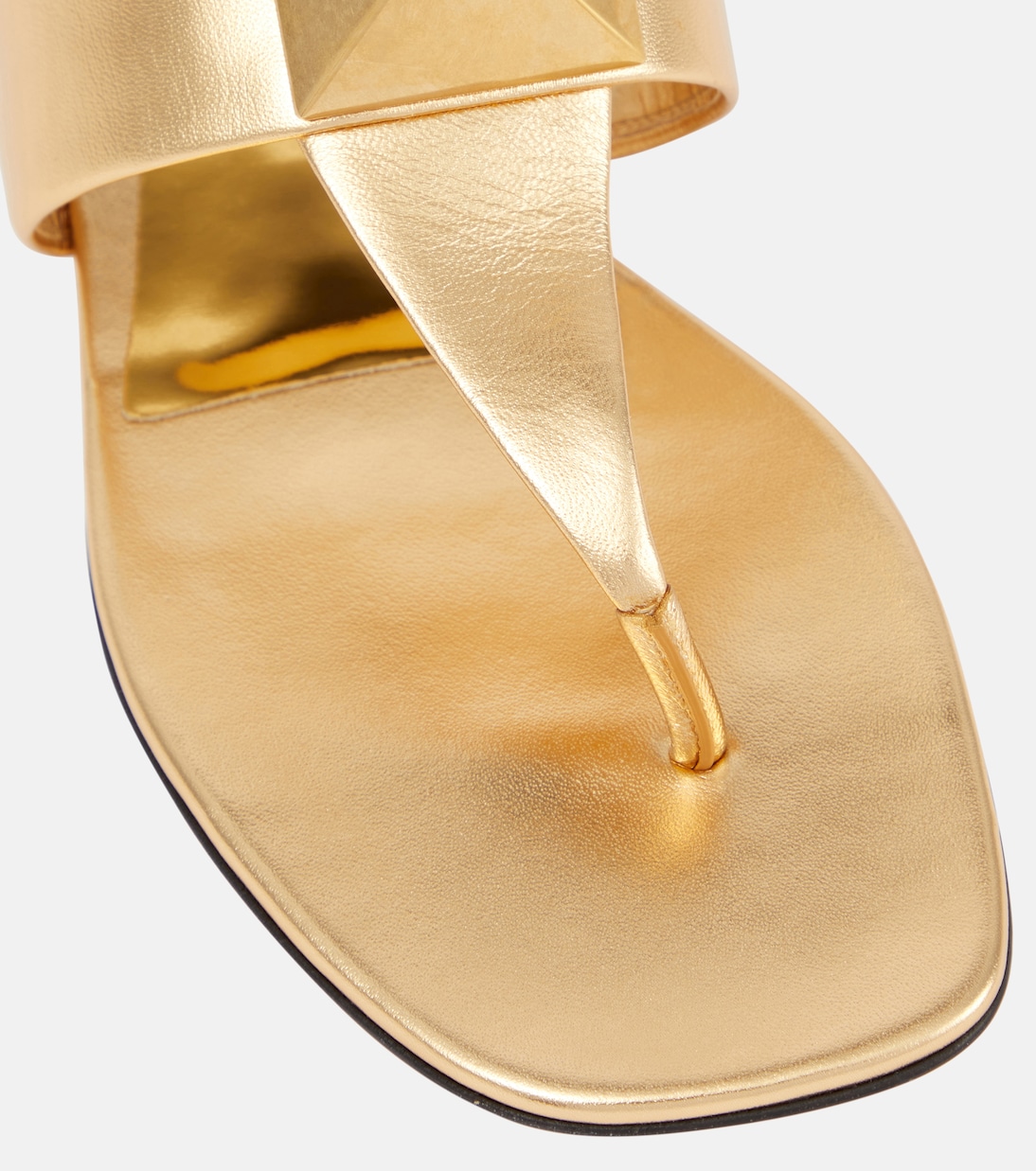 Tongs One Stud en cuir métallisé | Valentino Garavani