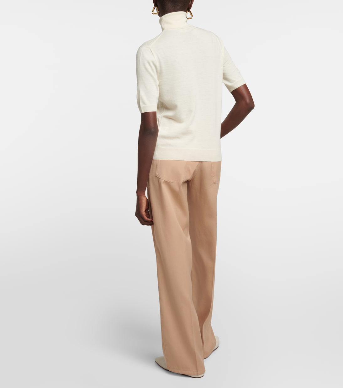 Maglione in Cashmere Loro Piana con Motivo Cable-Knit per Giovani Stilisti