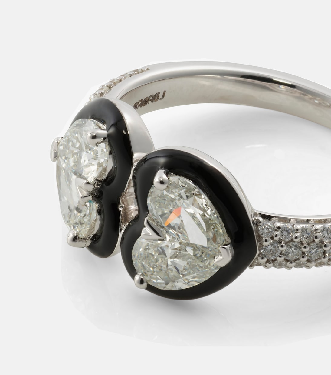 Twin Heart 18kt white gold ring with diamonds | Kamyen