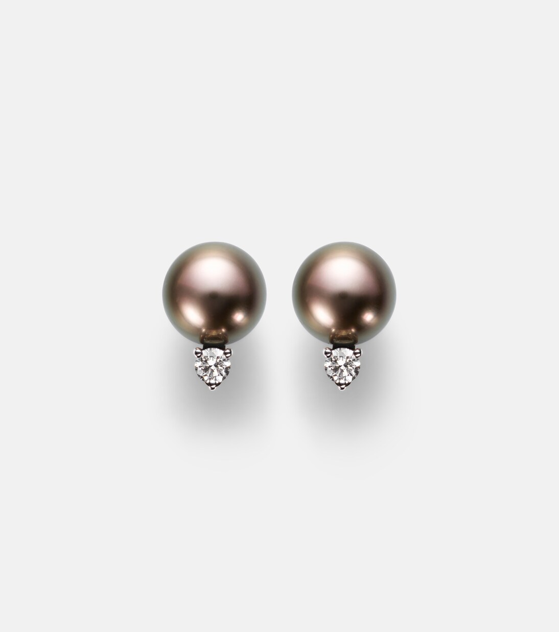 18kt white gold earrings with pearls and diamonds | Mikimoto