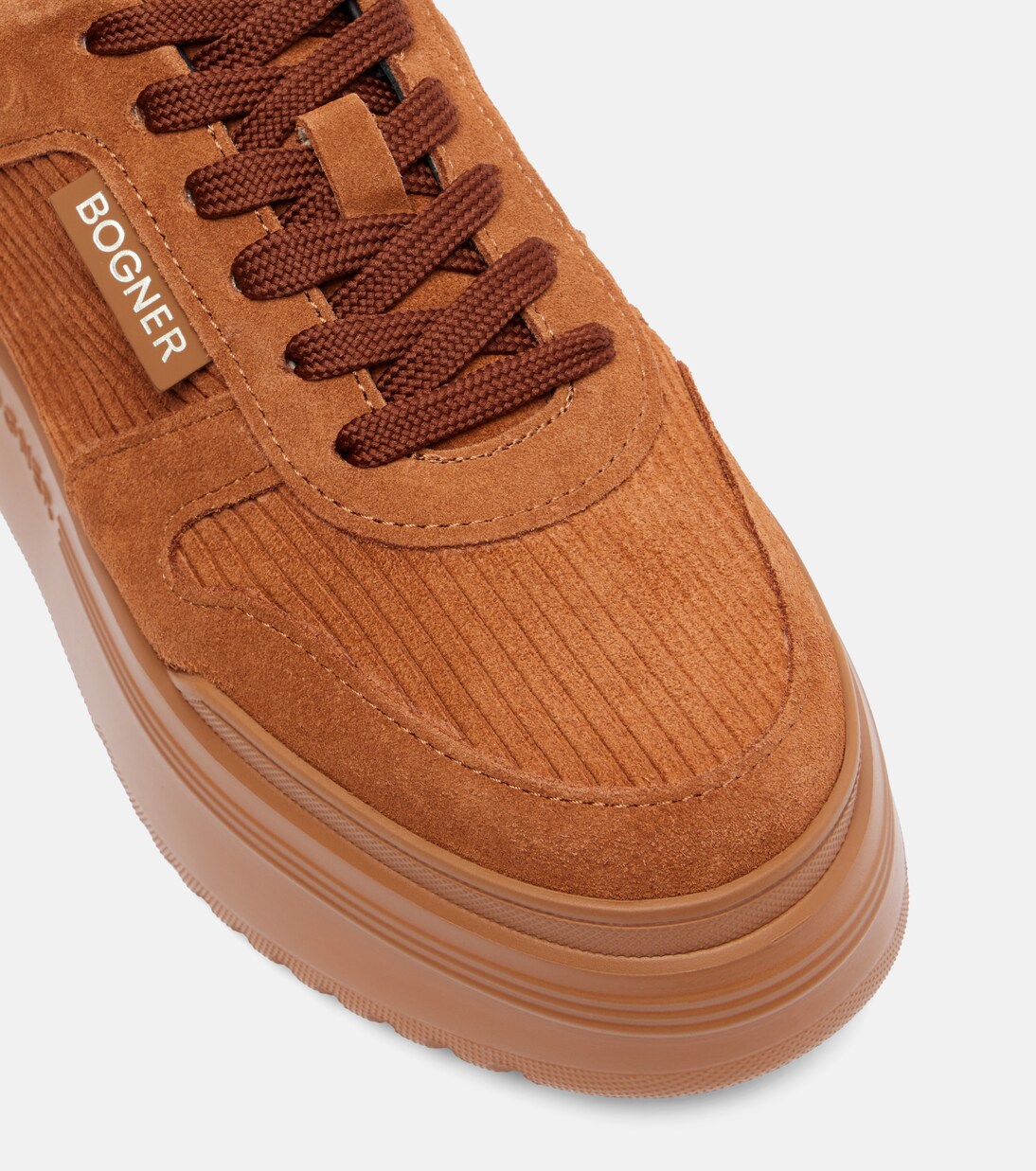 Plateau-Sneakers New York aus Veloursleder | Bogner