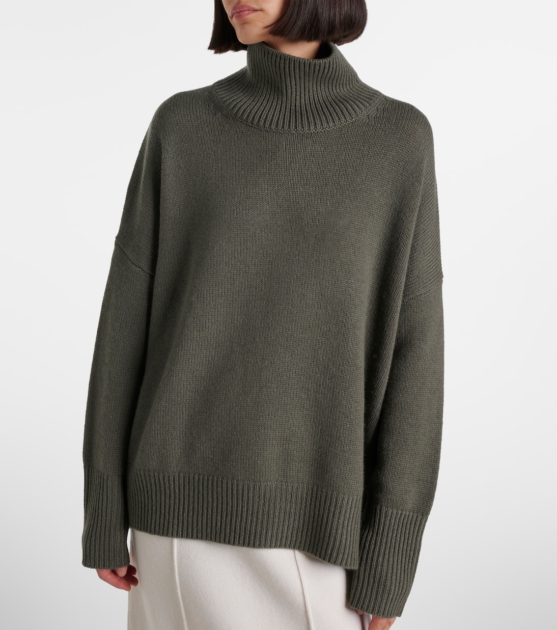Heidi cashmere turtleneck sweater | Lisa Yang