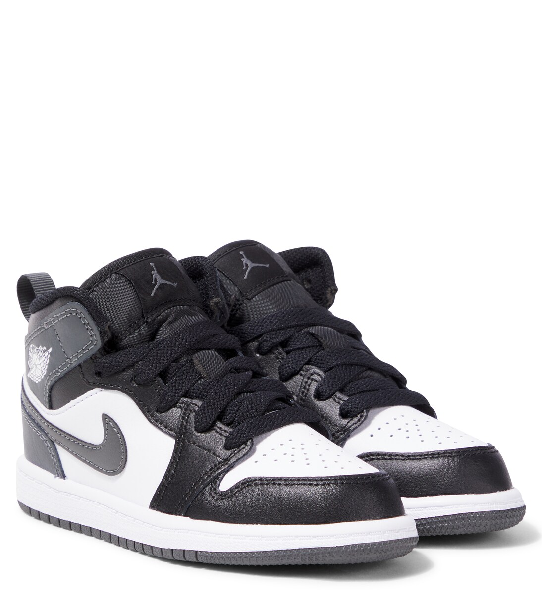 Air Jordan 1 Retro leather sneakers | Nike Kids