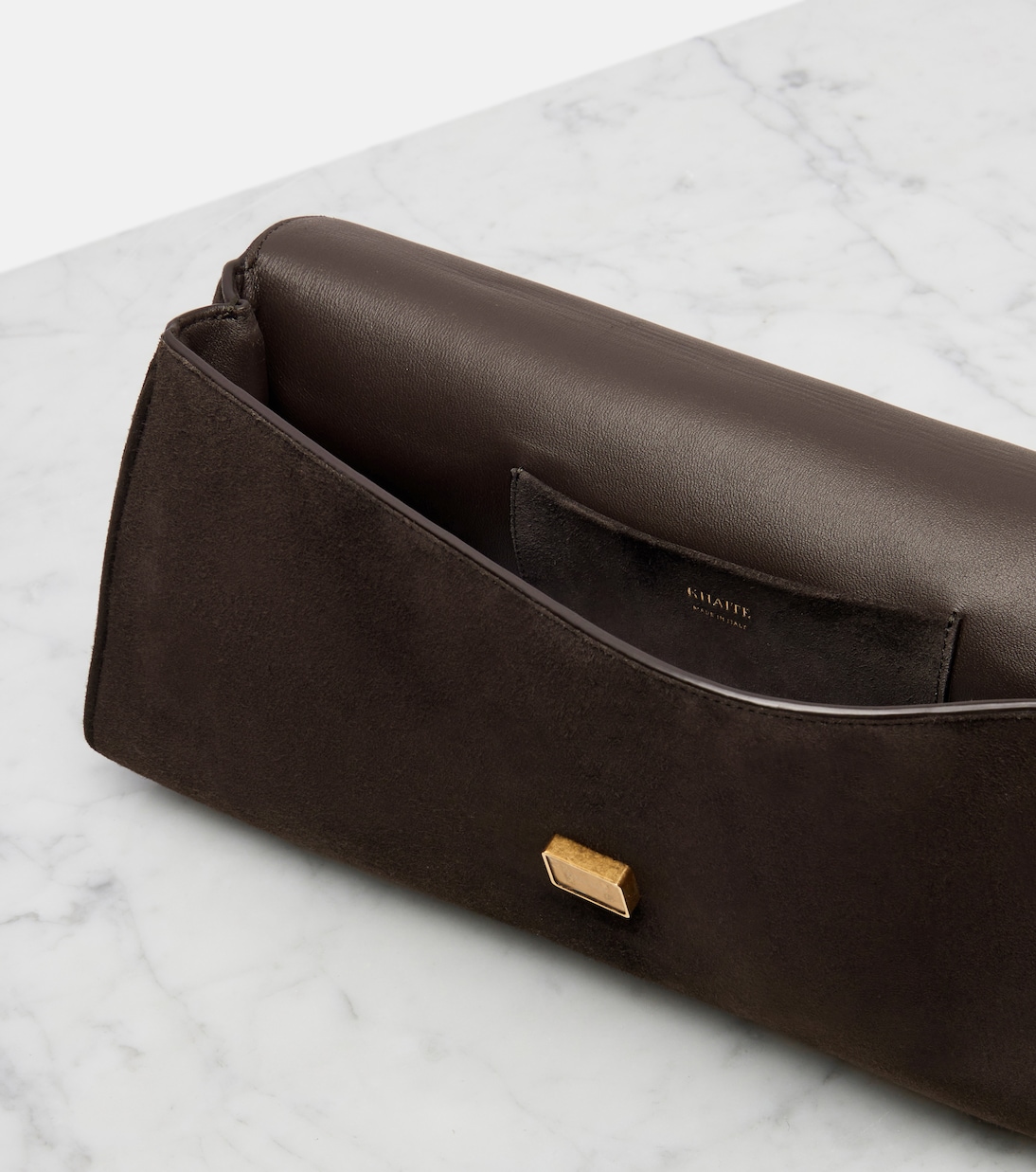Clutch Audrey aus Veloursleder | Khaite