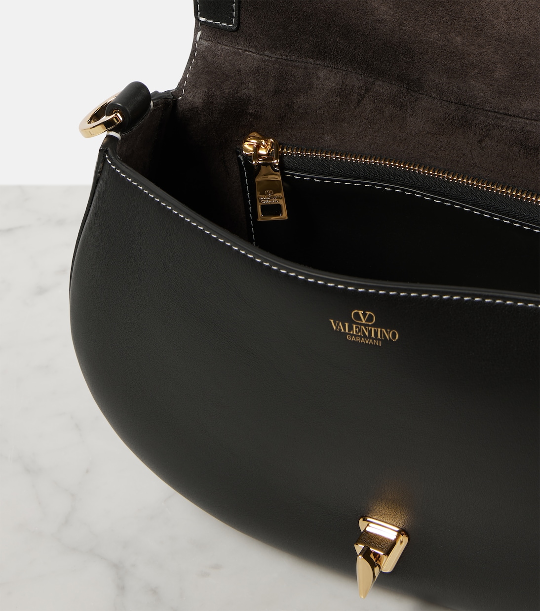 Schultertasche VLogo Medium aus Leder | Valentino Garavani