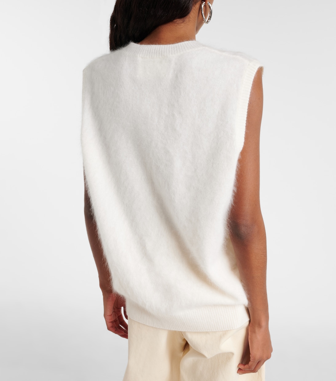 Yasmin cashmere sweater vest | Lisa Yang