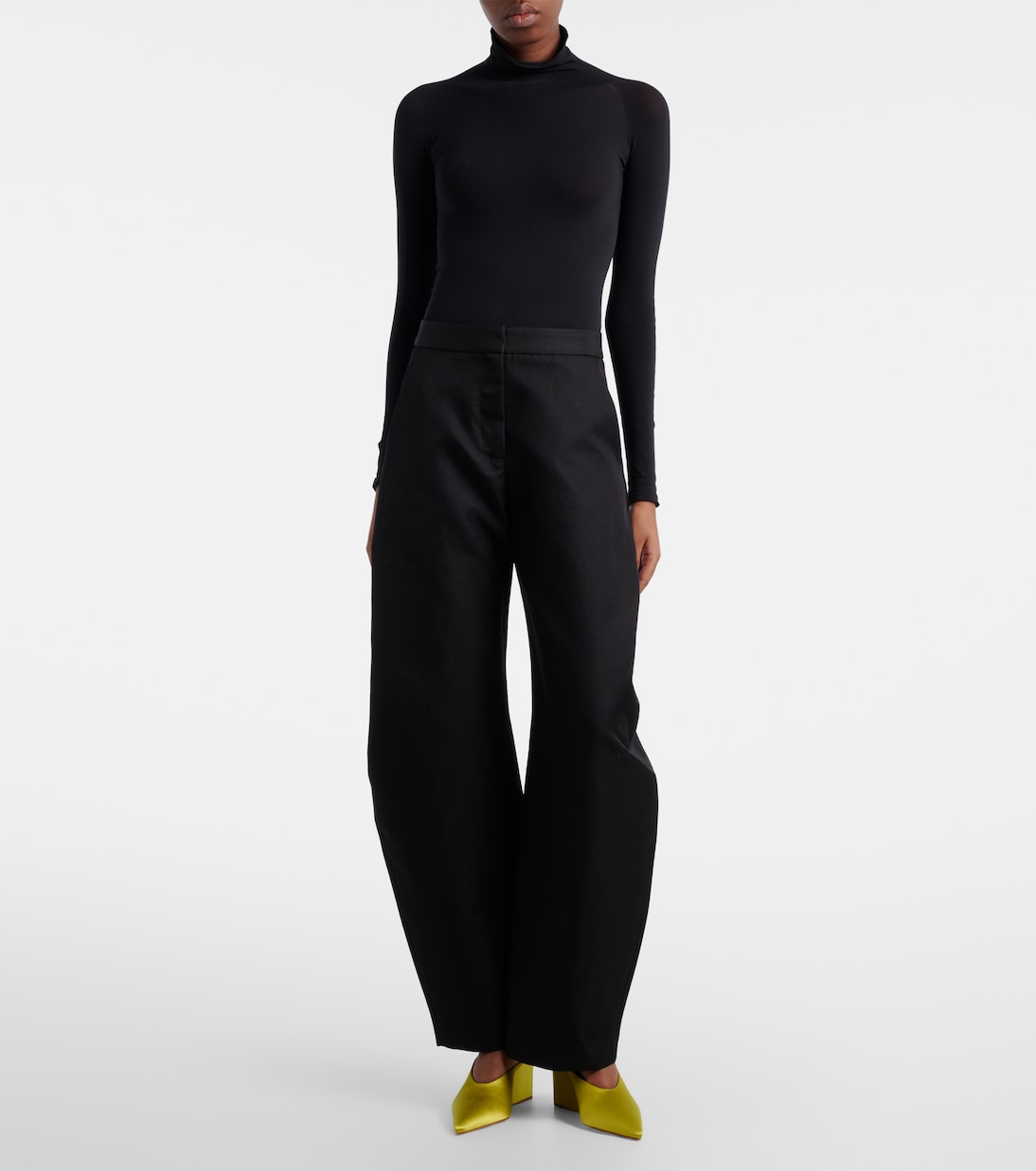 حذاء ميولز ويدج من الساتان Cube | Alaïa